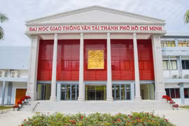 Công nghệ Hàng Hải trúng gói thầu 3,6 tỷ: Vì sao chỉ "một mình một ngựa"?