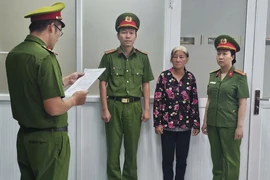 Liên tiếp phát hiện các vụ chôn lấp, đổ chất thải trái phép tại TP HCM