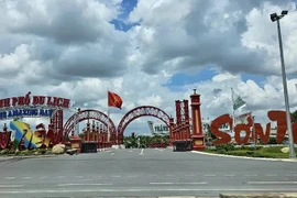 Đồng Nai: Sập giàn giáo KDL Sơn Tiên, 2 người tử vong