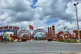 Đồng Nai: Sập giàn giáo KDL Sơn Tiên, 2 người tử vong