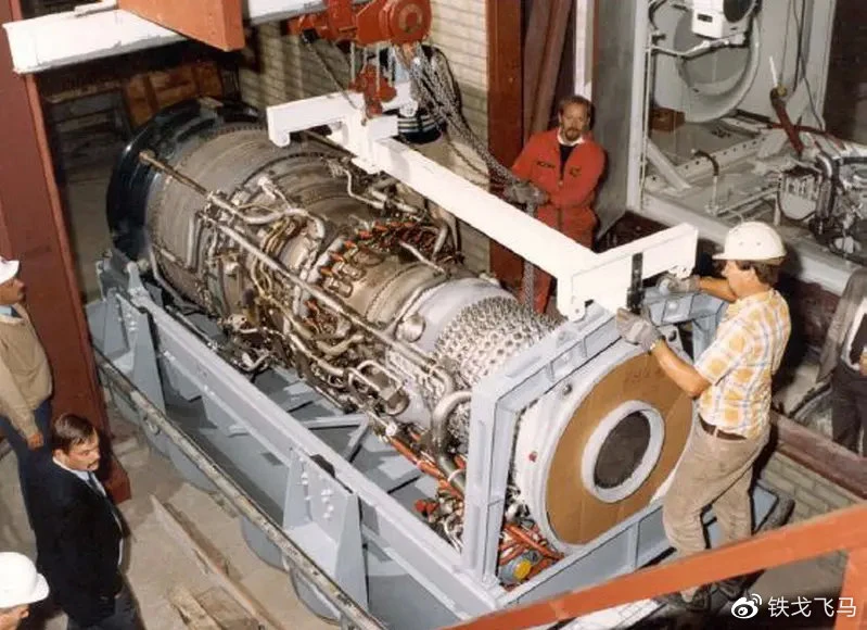 Tại sao tuabin khí lại được chọn làm động cơ cho tàu chiến lớn?