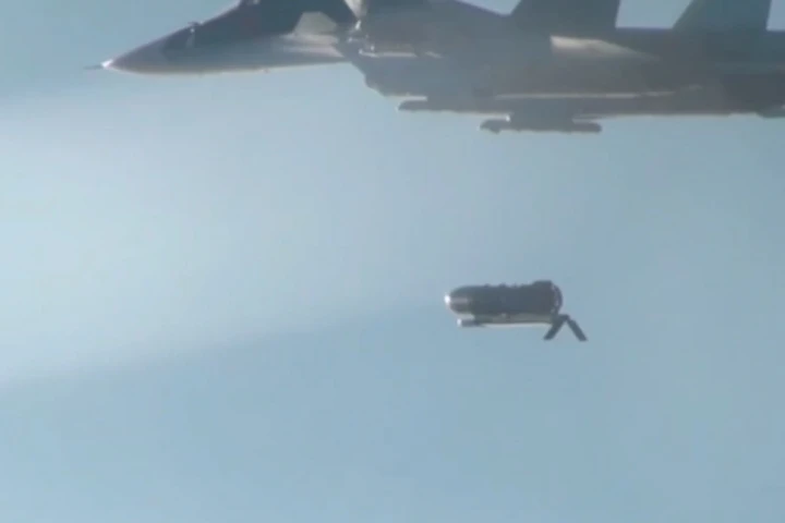 Su-34 dọn dẹp bầu trời Kursk, chiến lược thất bại của Ukraine