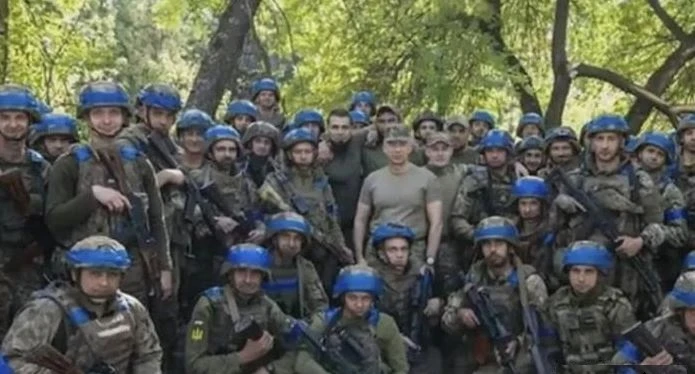 Ukraine tiếp tục đổ thêm quân vào "cối xay thịt" Kursk 