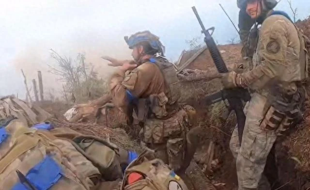 Sau 3 tháng tiến công, Ukraine vẫn ở vòng ngoài tuyến phòng ngự