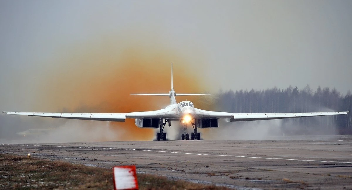 Mỹ và Nga từng "đồng lòng" ngăn Ukraine bán máy bay Tu-160 cho Trung Quốc?