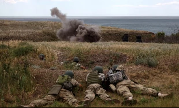 Lính dù Nga thực hiện chiến thuật “độn thổ”, quân Ukraine thiệt hại nặng