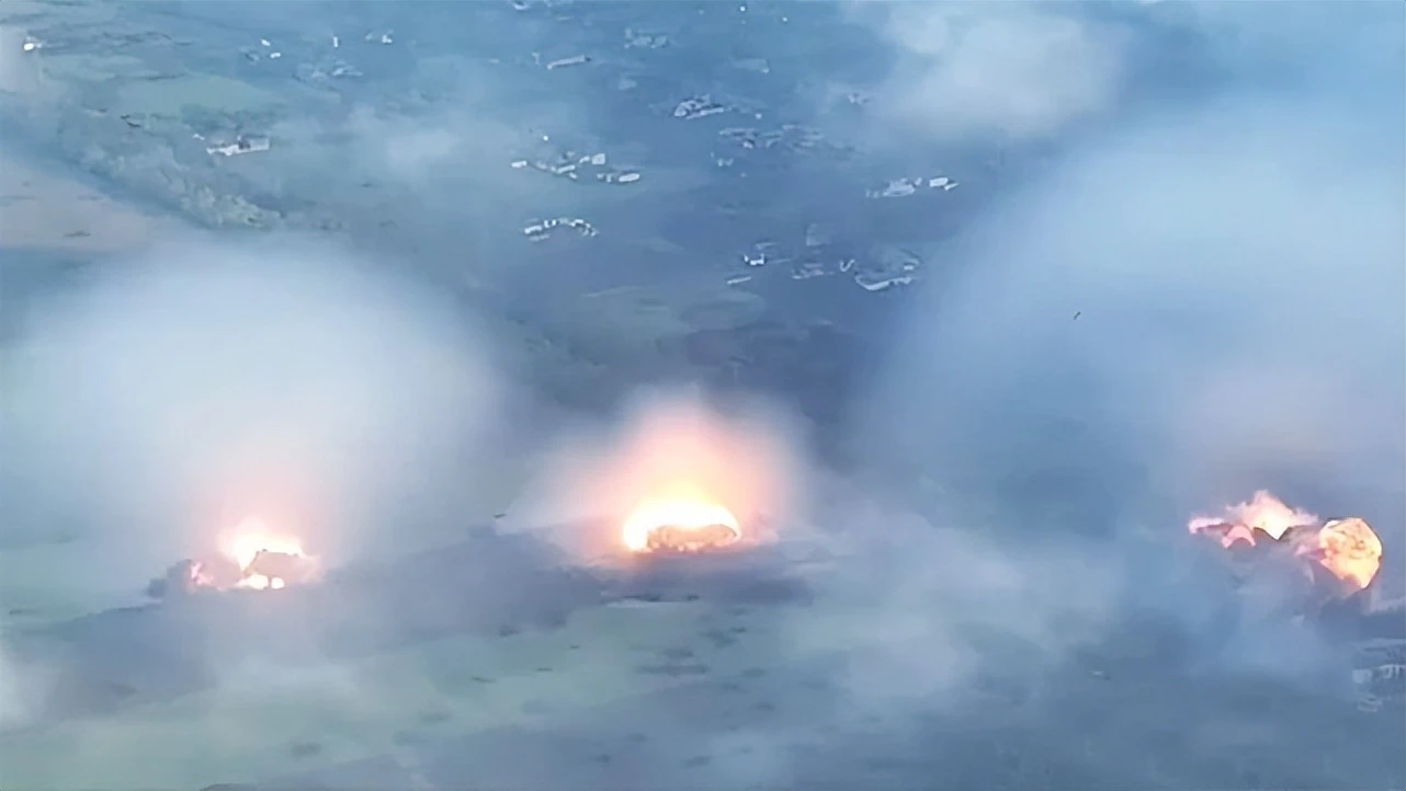 Quân Nga dùng đạn nhiệt áp dội mưa lửa về phía Ukraine