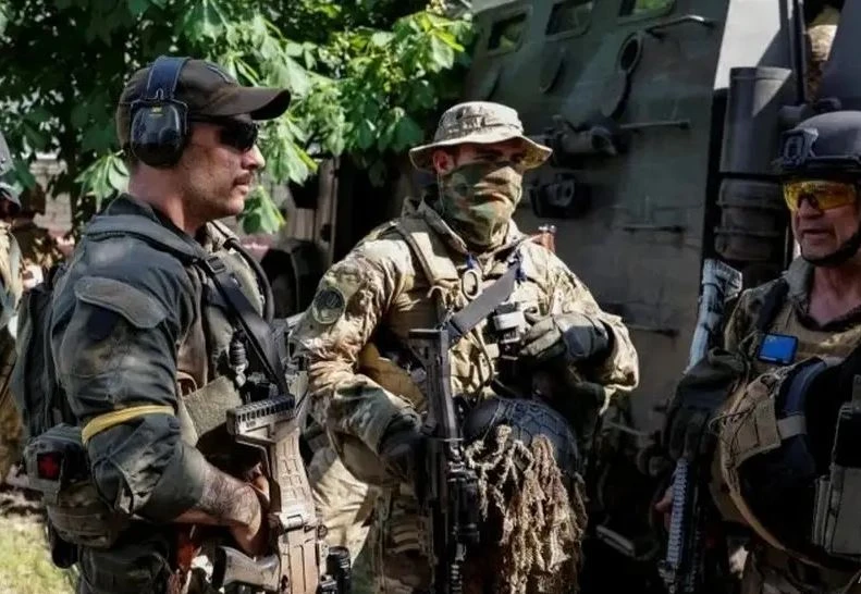 Lính đánh thuê nước ngoài ở Chasov Yar chống mệnh lệnh chiến đấu