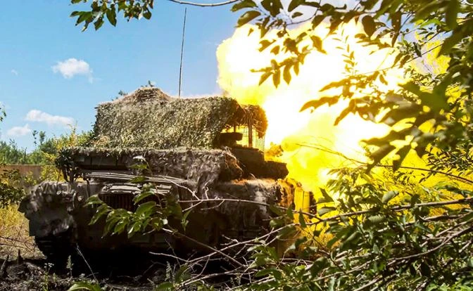 Quân đội Nga tăng tốc, quân Ukraine tháo chạy khỏi Chasov Yar