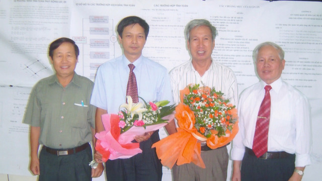 GS.TS Lương Phương Hậu – Người đối thoại cùng sông, biển - Hình 4 GS.TS Luong Phuong Hau – Nguoi doi thoai cung song, bien-Hinh-4