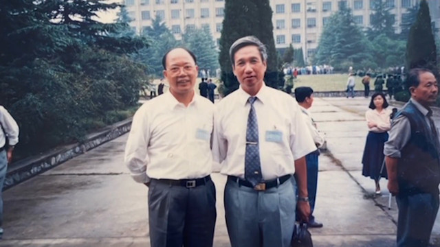 GS.TS Lương Phương Hậu – Người đối thoại cùng sông, biển - Hình 2 GS.TS Luong Phuong Hau – Nguoi doi thoai cung song, bien-Hinh-2