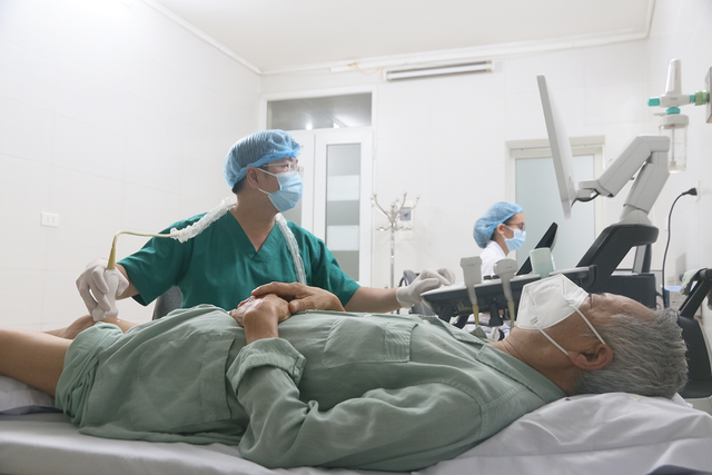 Phát huy và khẳng định thương hiệu điều trị cơ xương khớp uy tín của Bệnh viện E - Hình 2 Phat huy va khang dinh thuong hieu dieu tri co xuong khop uy tin cua Benh vien E-Hinh-2