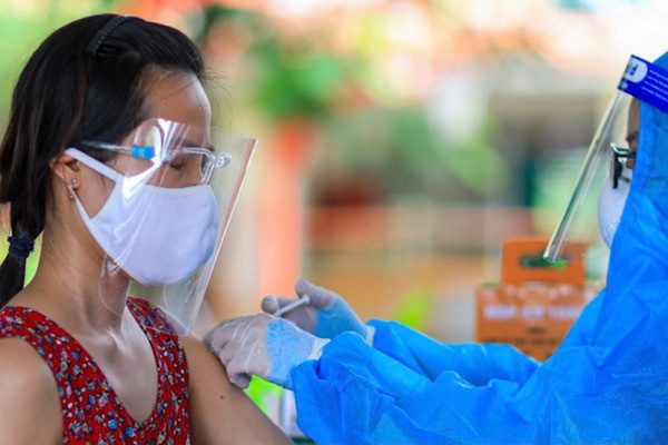 Yêu cầu tiêm phủ mũi 1 cho người trên 18 tuổi ở miền Nam trong 5 ngày Yeu cau tiem phu mui 1 cho nguoi tren 18 tuoi o mien Nam trong 5 ngay