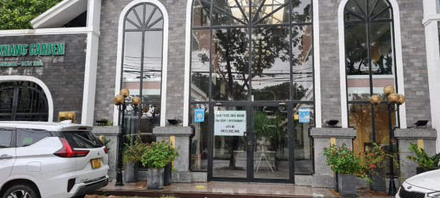 Nhà hàng, khách sạn trên tuyến đường 5 sao ở Đà Nẵng bỏ hoang vì vắng khách - Hình 4 Nha hang, khach san tren tuyen duong 5 sao o Da Nang bo hoang vi vang khach-Hinh-4