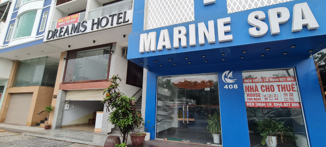 Nhà hàng, khách sạn trên tuyến đường 5 sao ở Đà Nẵng bỏ hoang vì vắng khách - Hình 14 Nha hang, khach san tren tuyen duong 5 sao o Da Nang bo hoang vi vang khach-Hinh-14