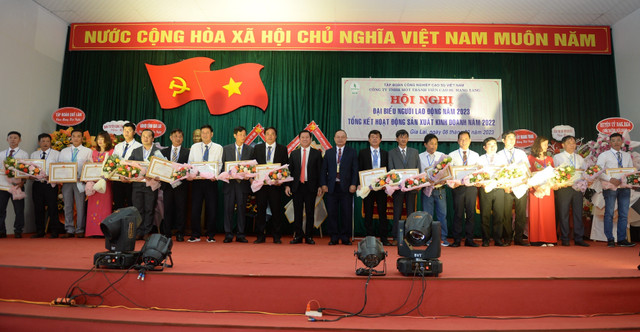 Cty Cao su Mang Yang: Hiệu quả trong sản xuất kinh doanh, bảo đảm đời sống người lao động - Hình 2 Cty Cao su Mang Yang: Hieu qua trong san xuat kinh doanh, bao dam doi song nguoi lao dong-Hinh-2