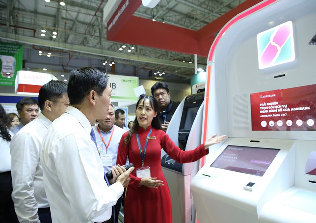 Agribank Digital - Bước đột phá trong ứng dụng công nghệ của Agribank - Hình 2 Agribank Digital - Buoc dot pha trong ung dung cong nghe cua Agribank-Hinh-2