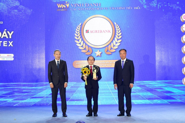 Agribank tạo nhiều dấu ấn trong hành trình chuyển đổi số - Hình 6 Agribank tao nhieu dau an trong hanh trinh chuyen doi so-Hinh-6