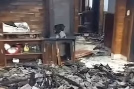 Nghi án phóng hỏa đốt nhà, bất ngờ lời kể của người cha