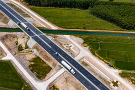 21 ngân hàng 'bắt tay' triển khai gói tín dụng hạ tầng 500 nghìn tỷ 