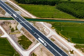 21 ngân hàng 'bắt tay' triển khai gói tín dụng hạ tầng 500 nghìn tỷ 