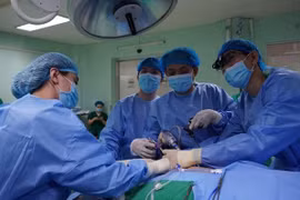 Ca mổ đặc biệt vào top 10 sự kiện khoa học và công nghệ nổi bật năm 2025