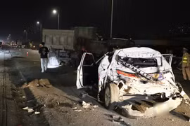 Hà Nội: Hiện trường vụ ô tô tải đâm hàng loạt xe tại vành đai 3 trên cao