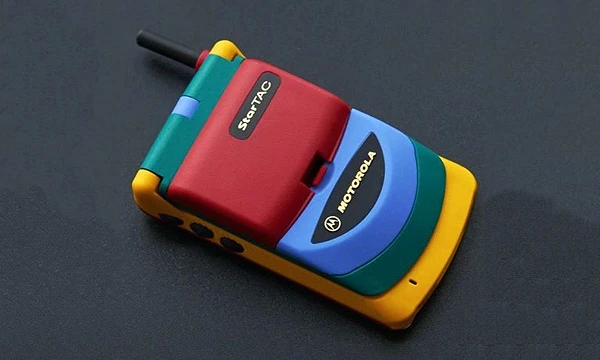 Đỡ không nổi những chiếc điện thoại kỳ cục nhất mọi thời đại