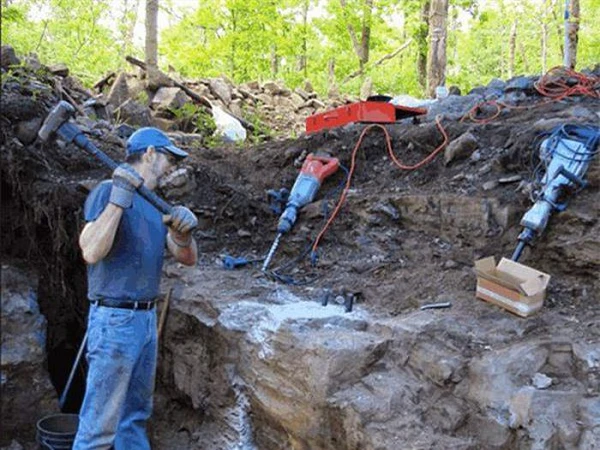 Liều mình mua đất hoang, ai ngờ vớ bẫm kho báu siêu khủng
