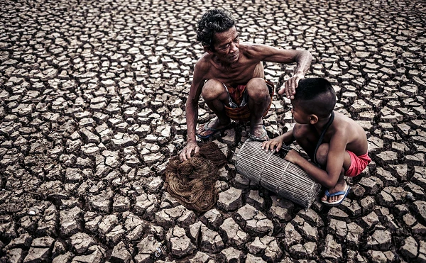 Báo động nghiêm trọng hồ nước lớn nhất thế giới đang “bốc hơi”