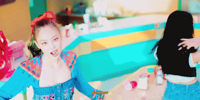 Stylist chuyên “cắt xén” đồ hiệu của BLACKPINK - Hình 10 Stylist chuyen “cat xen” do hieu cua BLACKPINK-Hinh-10