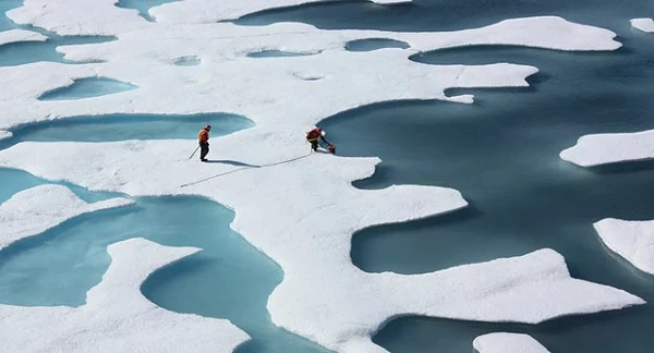 Điều kinh khủng sẽ xảy ra với Trái đất khi “quả bom băng” thải khí