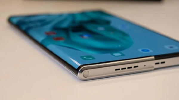 Điện thoại màn hình cuộn đầu tiên thế giới hoạt động thế nào?