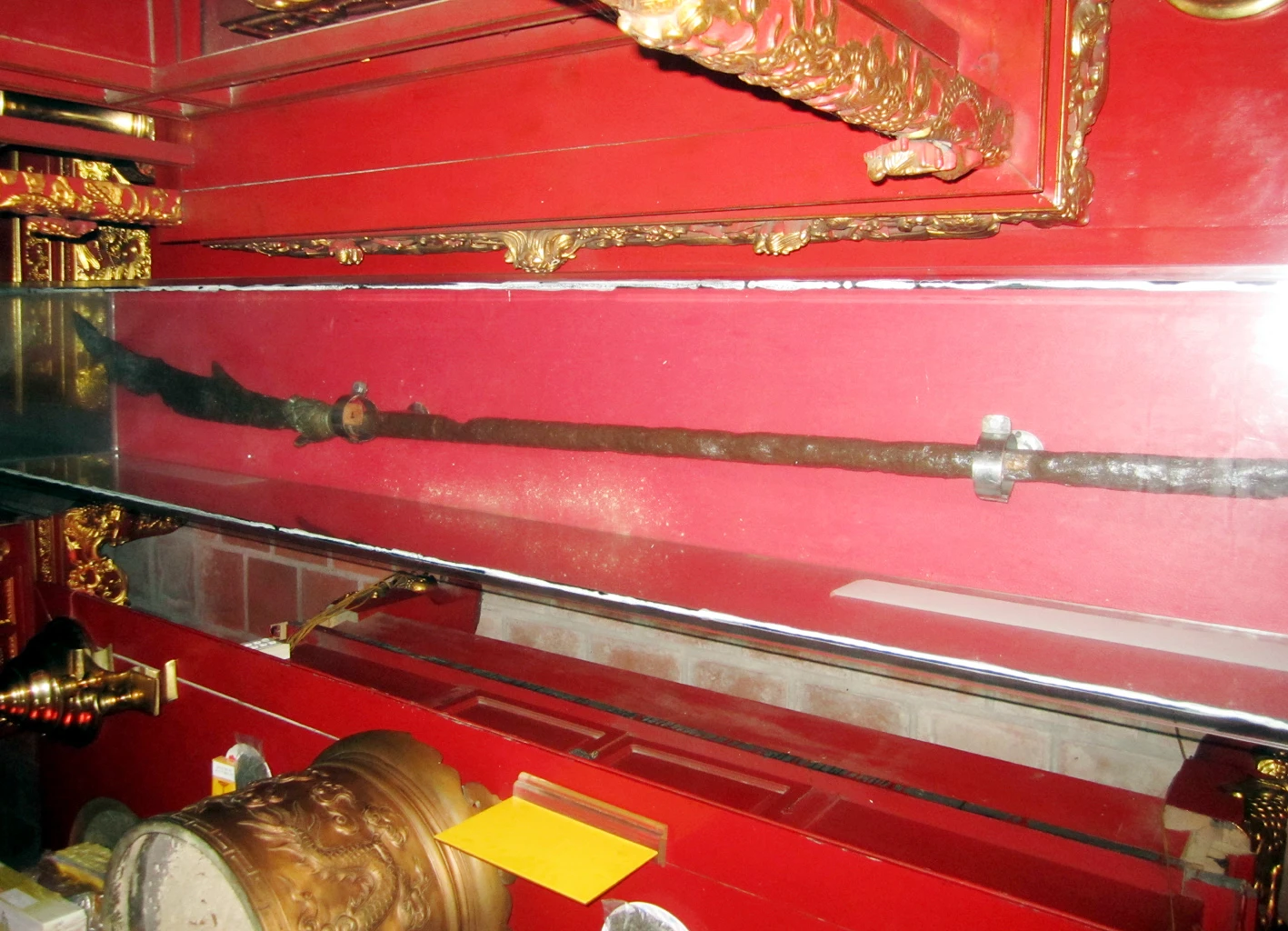 Thăm Khu tưởng niệm Vương triều Mạc, tận mục bảo vật quốc gia Long đao 