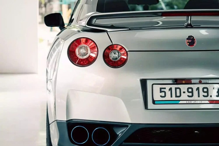 Sát thủ siêu xe Nissan GT-R R35 xuất hiện tại TP.HCM