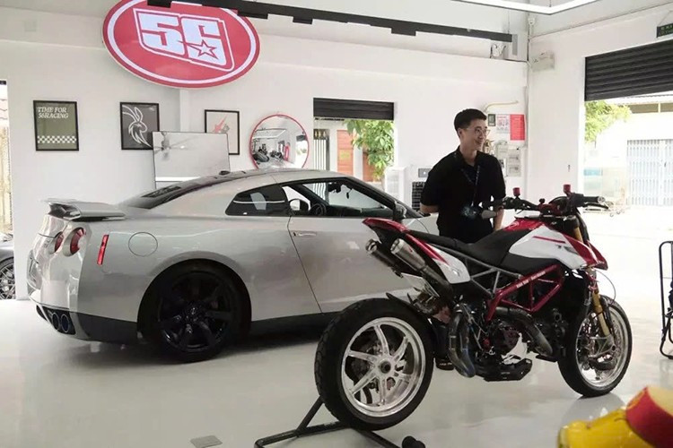 Sát thủ siêu xe Nissan GT-R R35 xuất hiện tại TP.HCM