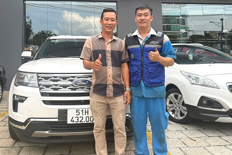 Trên toàn hệ thống, Ford Việt Nam không ngừng mở rộng quy mô hoạt động, chuẩn hóa quy trình và nâng cao tiêu chuẩn dịch vụ tại tất cả các đại lý. 1-5580.jpg