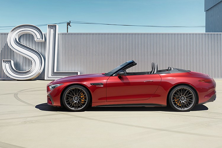 Mercedes-AMG SL 63 S E Performance hơn 12 tỷ tại Việt Nam