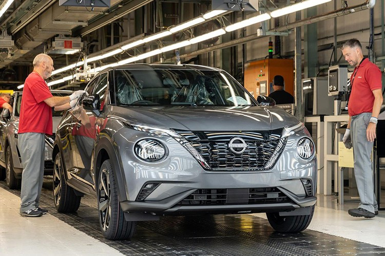 Trong bối cảnh nợ nần gia tăng, Nissan đã cắt giảm 20.000 việc làm và dự kiến đóng cửa 7 nhà máy trên toàn cầu vào năm 2027. 2-5409.jpg