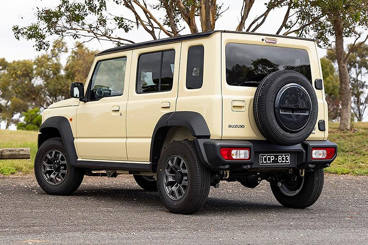 Suzuki កំពុងអនុញ្ញាតឱ្យអតិថិជនរក្សាបញ្ជីរង់ចាំ ប្រសិនបើពួកគេនៅតែចង់ធ្វើជាម្ចាស់រថយន្ត Jimny XL នៅពេលដែលបញ្ហាត្រូវបានដោះស្រាយ។ 4-6283.jpg