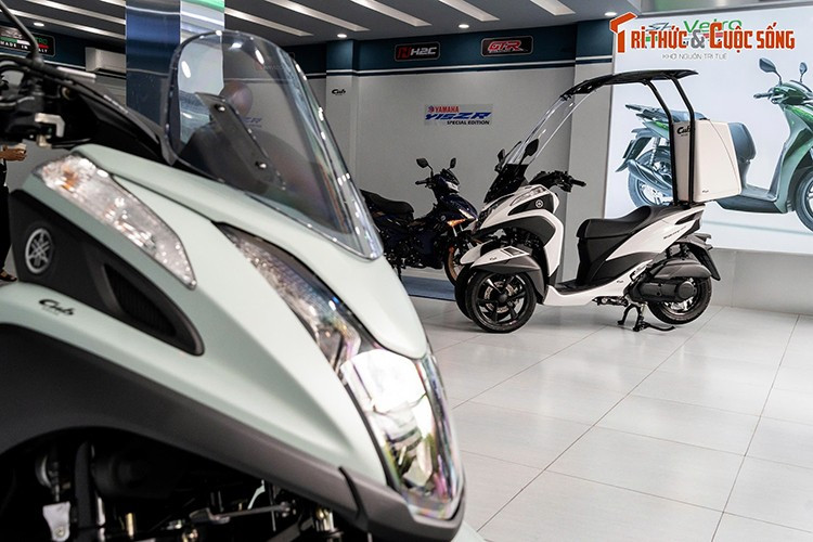 A closer look at the Yamaha Tricity 155, a three-wheeled motorbike, in ...