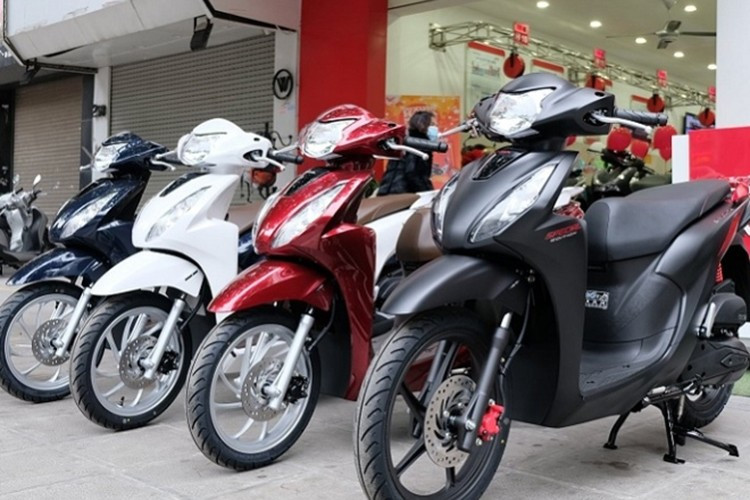 バイク:徴収率は2%です。登録料を2回目以降に支払うバイクについては、徴収率は1%です。 2-1182.jpg