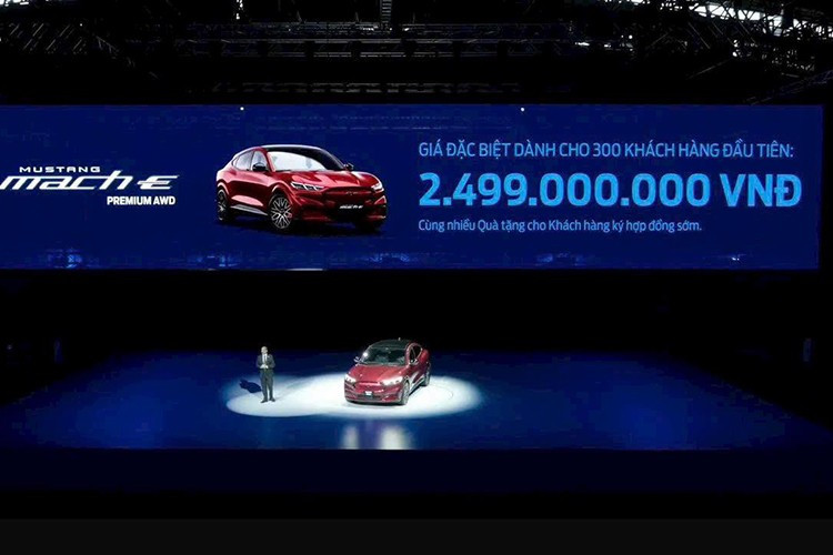 Mustang Mach-E thể hiện tầm nhìn của Ford về di chuyển thông minh, điện hóa tại Việt Nam. 4-3798.jpg