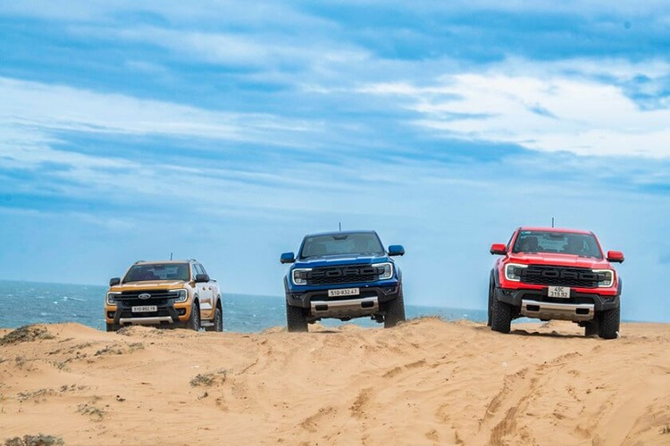 In August 2025, customers buying some Ford models will receive a 50-100% discount on registration fees, with the highest reduction being up to 60 million VND. 2.jpg