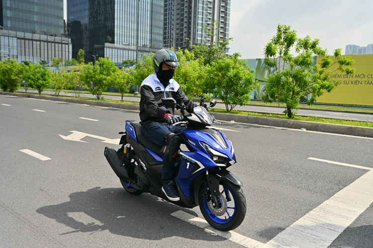 NVX 2025 sở hữu loạt trang bị đảm bảo an toàn tối đa. 3-2922.jpg