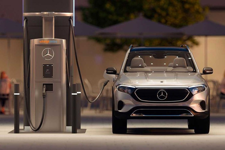 Mercedes-Benz hat gerade angekündigt, den Import von EQ-Elektroautos auf den US-Markt vorübergehend einzustellen und gleichzeitig den Verkaufspreis nach unten anzupassen. 3-2091.jpg