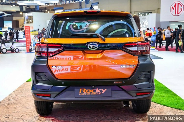 Цена Rocky Limited Edition составляет 248 750 000 индонезийских рупий (около 15 100 долларов США — более 460 миллионов донгов), что всего на 260 долларов США дороже стандартной версии. Это довольно скромная цена по сравнению с лимитированной серией — всего 10 автомобилей — что делает этот внедорожник таким же редким, как суперкар за миллион долларов, например, Bugatti Centodieci. 5-8076.jpg