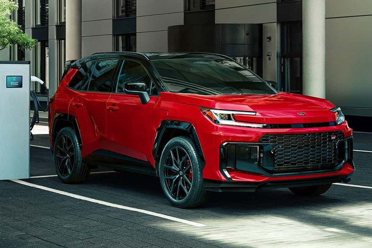 Toyota treibt die Pläne zur Erweiterung seines PHEV-Portfolios voran. 3-5029.jpg