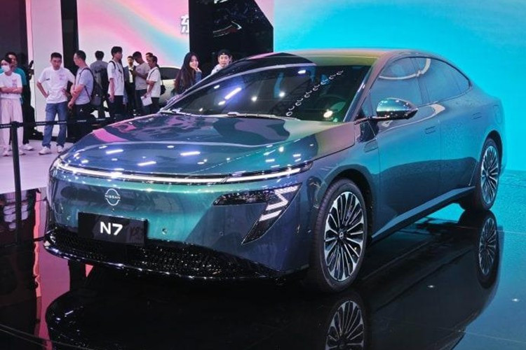 Nissan N7 2.jpg