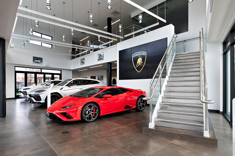 Outre l'impact des taxes, Lamborghini a également augmenté son prix de vente de 7 à 10 %. 2-6671.jpg